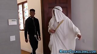 Arab wed rides black dicks